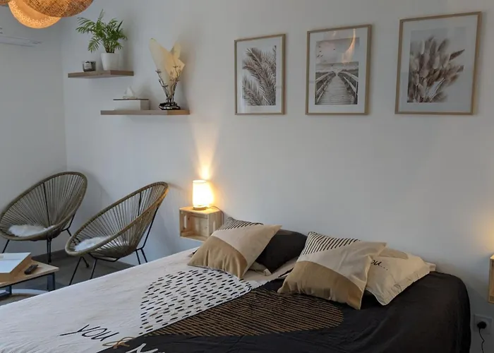 Chez Marion Bed & Breakfast 3*
